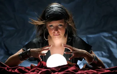 Get insights to fix your circumstances with the best psychic